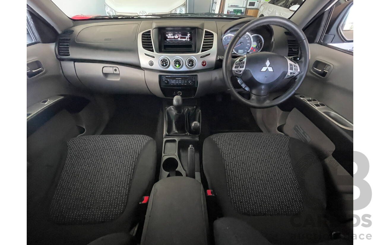 7/2012 Mitsubishi Triton Glx-R (4x4) MN MY12 Double Cab Utility White 2.5L