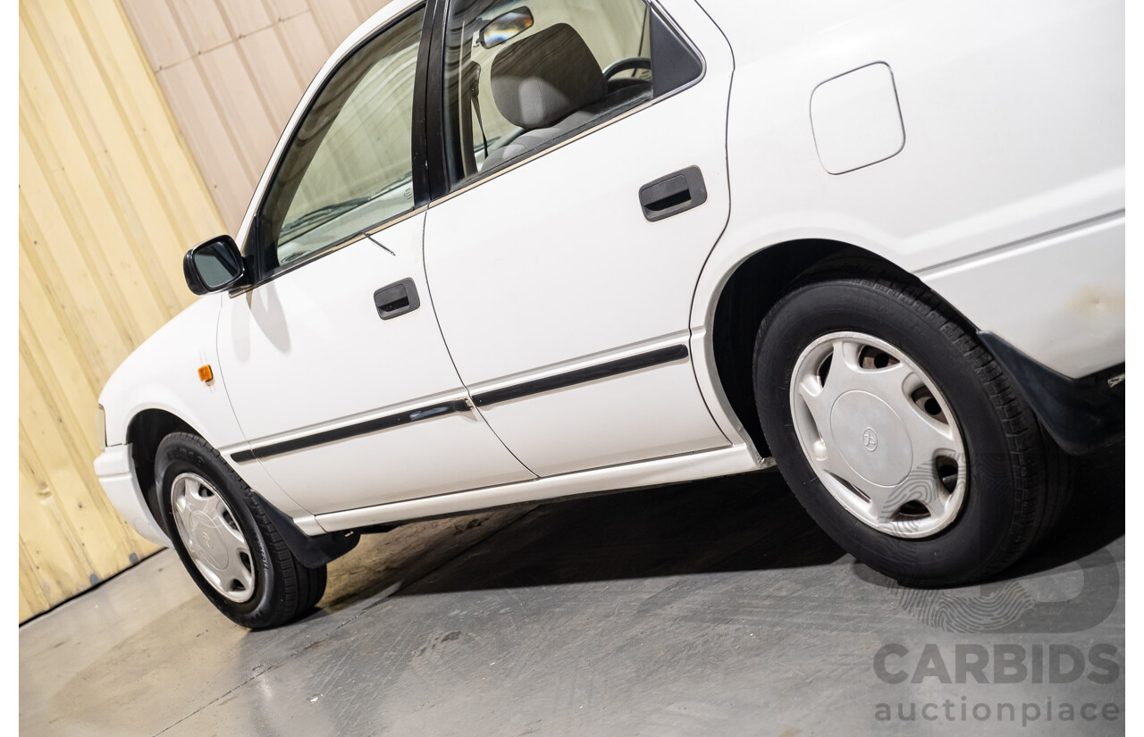 9/1998 Toyota Camry CSi SXV20R 4d Sedan White 2.2L