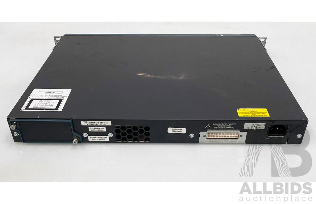 Cisco (WS-C2960S-48FPD-L) Catalyst 2960-S Series PoE+ 10G 48-Port Gigabit Ethernet Switch