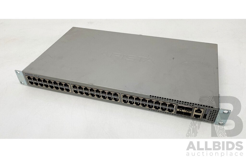 Arista (DCS-7010T-48) 7010T 48-Port Gigabit Ethernet Switch