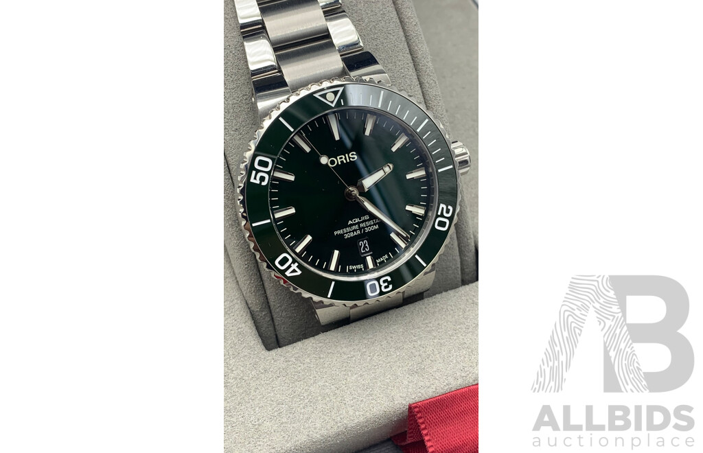 Oris Aquis Date Green Dial