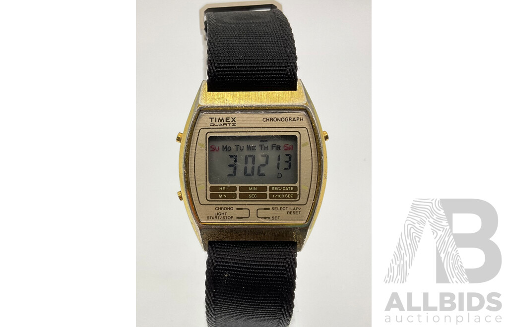 Vintage Timex Quartz Chronograph Digital Men's Watch