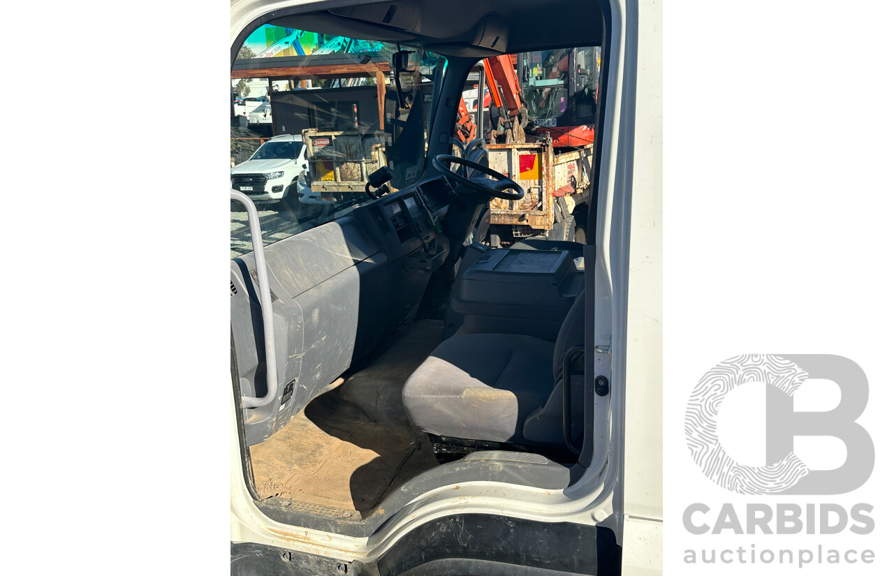 12/ 2017 White Isuzu FYX350 Tanker With Vermeer Mega Vac