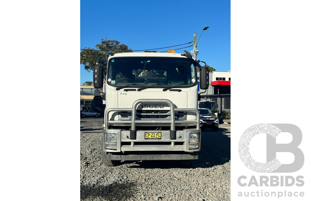 12/ 2017 White Isuzu FYX350 Tanker With Vermeer Mega Vac