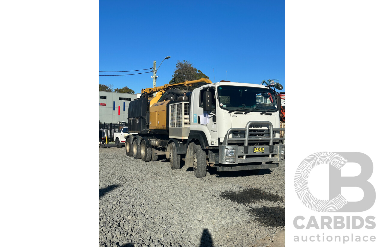 12/ 2017 White Isuzu FYX350 Tanker With Vermeer Mega Vac