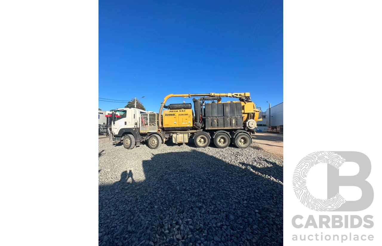 12/ 2017 White Isuzu FYX350 Tanker With Vermeer Mega Vac