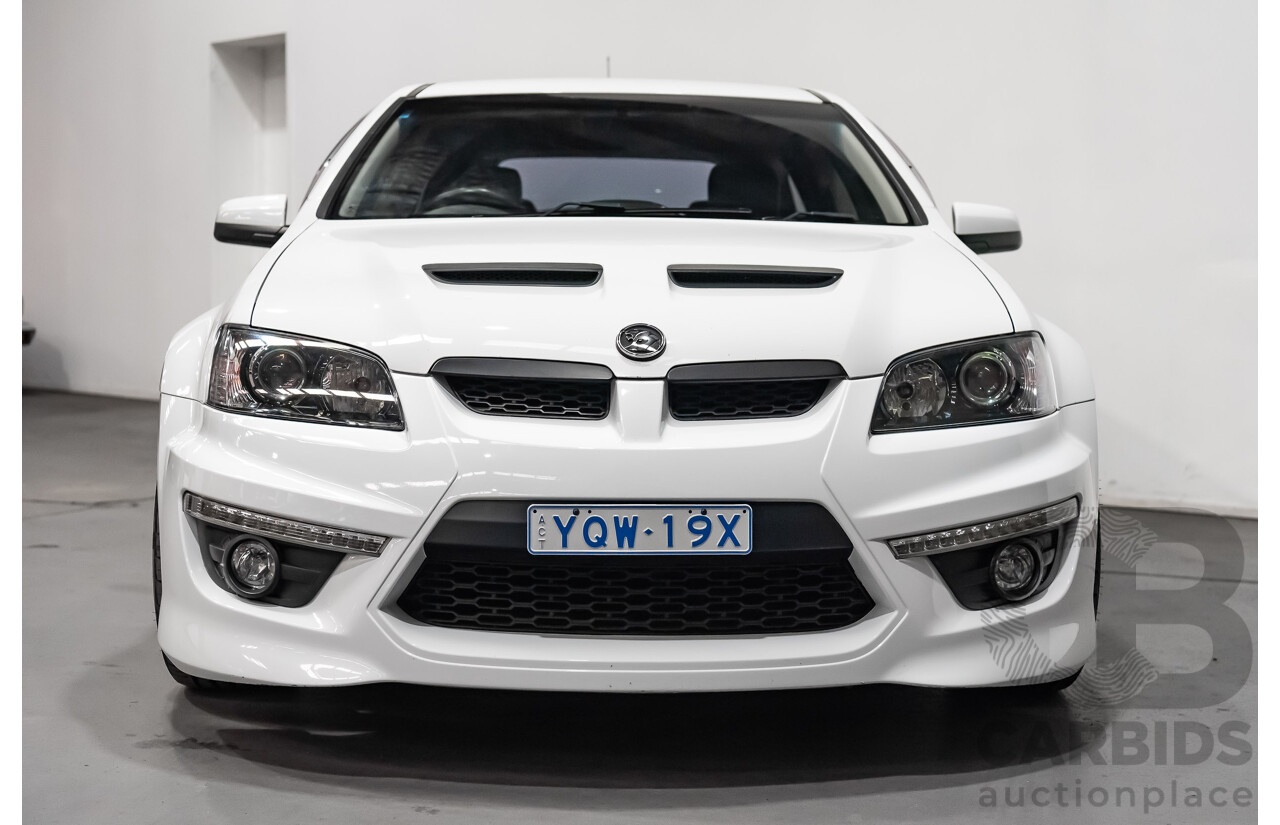 10/2012 Holden HSV Clubsport R8 Tourer E3 25th Anniversary MY12.5 4d Wagon Heron White 6.2L