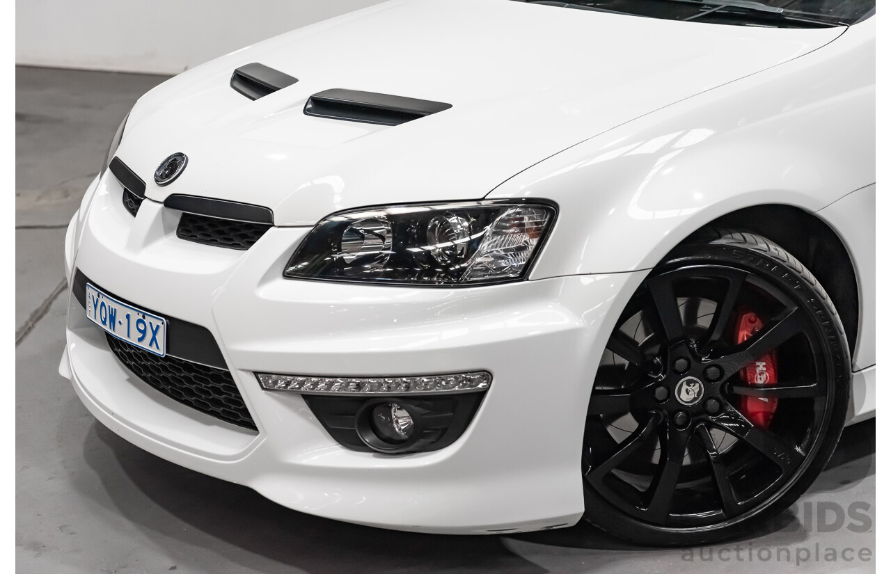 10/2012 Holden HSV Clubsport R8 Tourer E3 25th Anniversary MY12.5 4d Wagon Heron White 6.2L