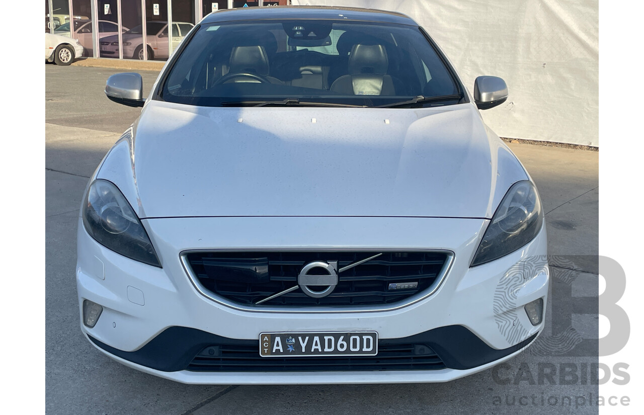 8/2013 Volvo V40 T5 R-Design M 5d Hatchback White 2.5L