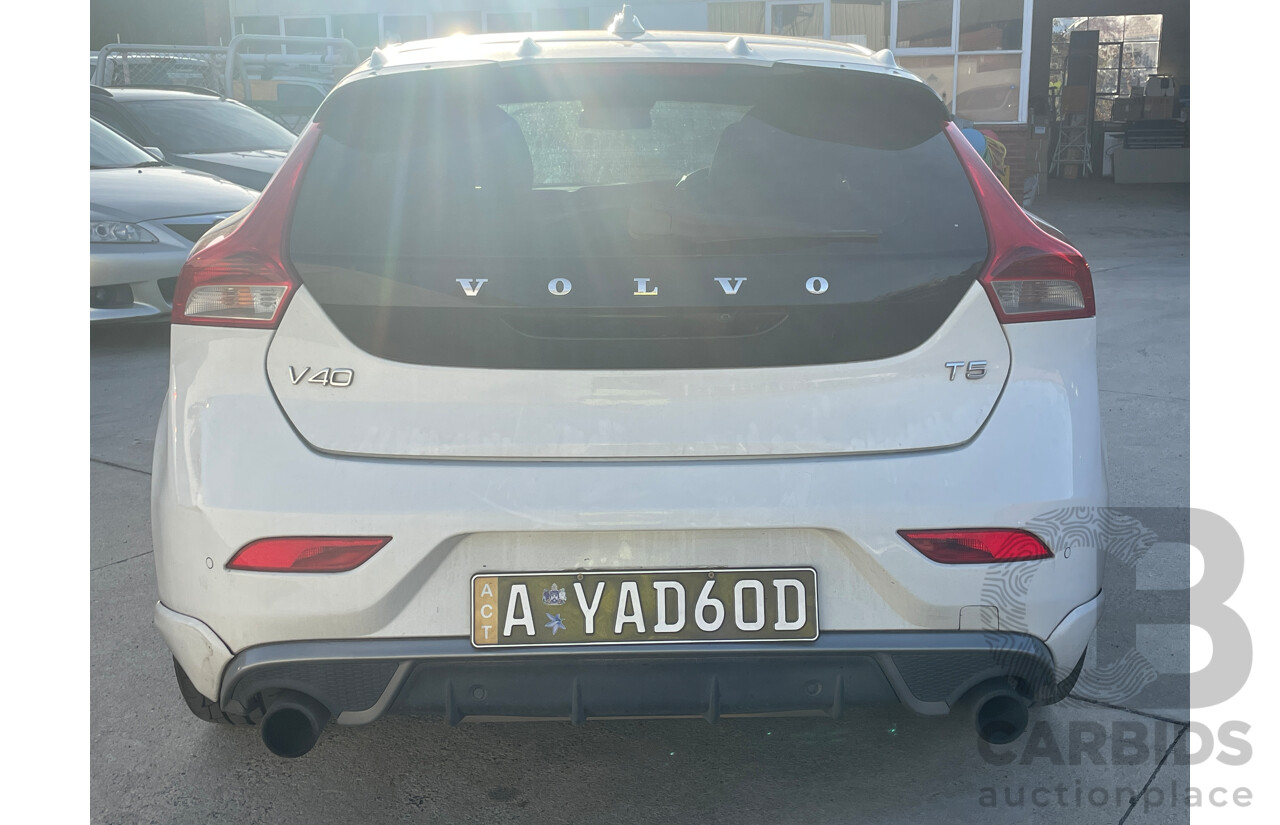 8/2013 Volvo V40 T5 R-Design M 5d Hatchback White 2.5L