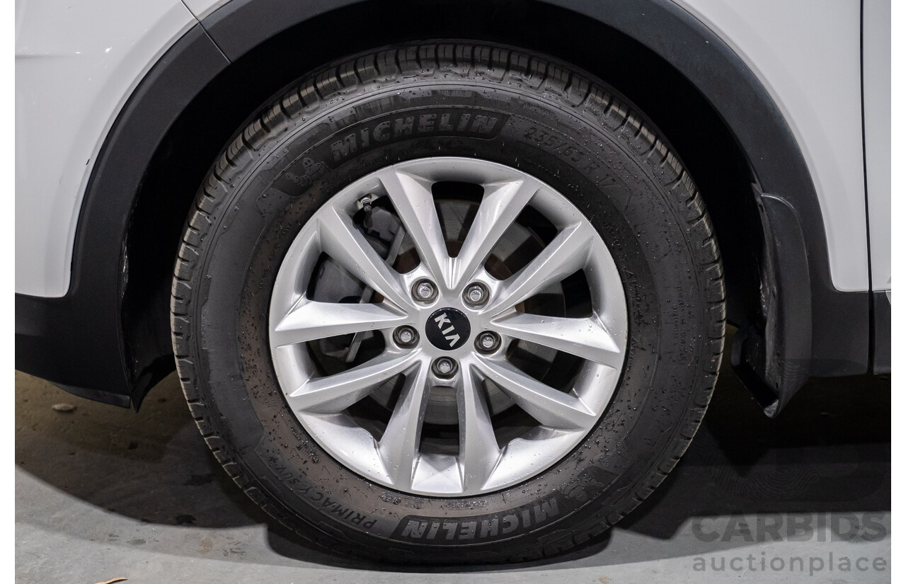 9/2015 Kia Sorento Si (4x4) UM MY16 4d Wagon White Turbo Diesel 2.2L - 7 Seater