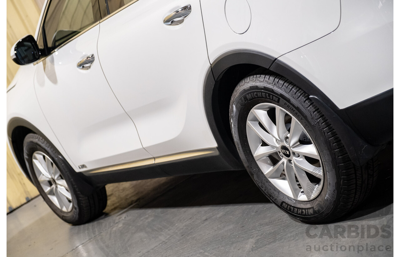9/2015 Kia Sorento Si (4x4) UM MY16 4d Wagon White Turbo Diesel 2.2L - 7 Seater