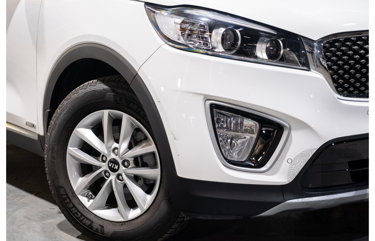 9/2015 Kia Sorento Si (4x4) UM MY16 4d Wagon White Turbo Diesel 2.2L - 7 Seater