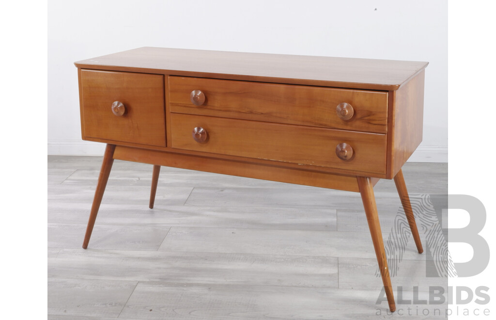 Mid Century Dresser Attributed to Fred Ward for Myer Heritage