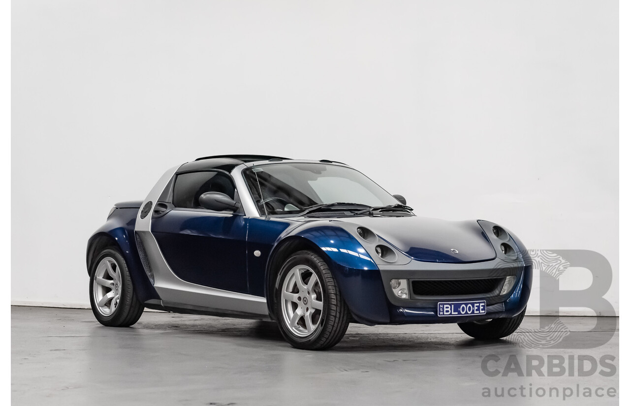 1/2004 Smart Roadster R452 2d Convertible Metallic Blue Turbo 0.7L