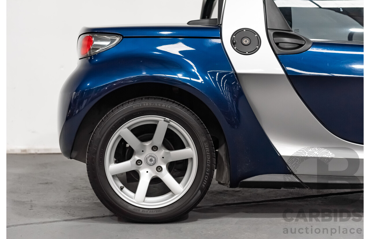 1/2004 Smart Roadster R452 2d Convertible Metallic Blue Turbo 0.7L