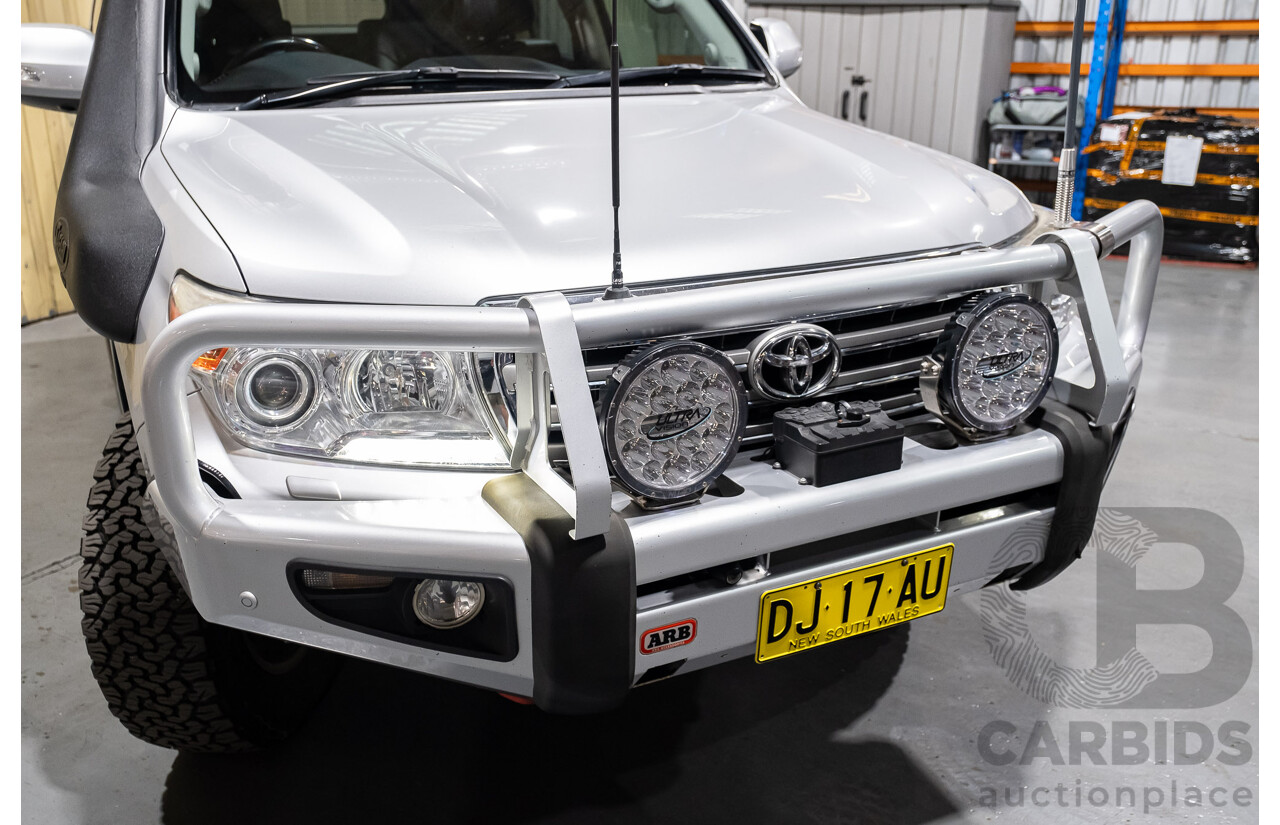 6/2012 Toyota Landcruiser Sahara (4x4) VDJ200R 4d Wagon Silver Turbo Diesel V8 4.5L