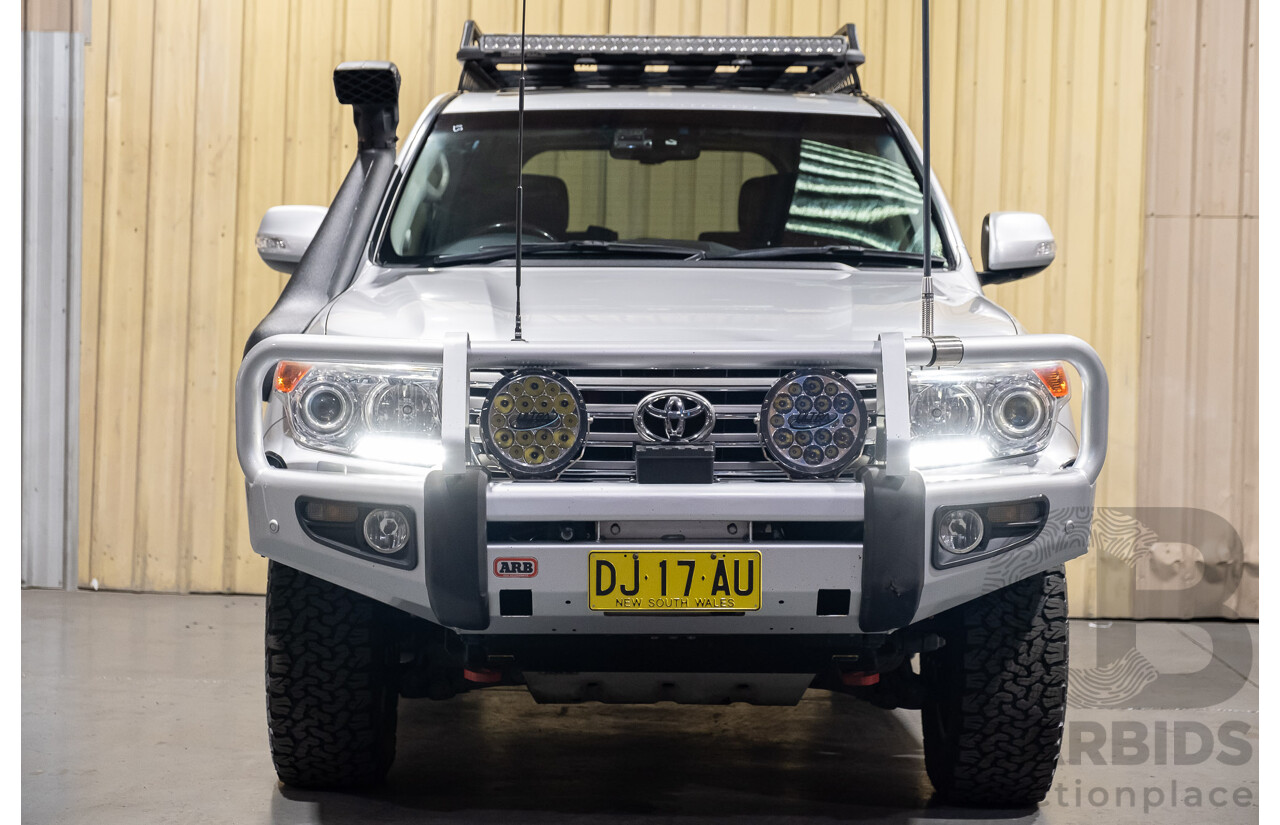 6/2012 Toyota Landcruiser Sahara (4x4) VDJ200R 4d Wagon Silver Turbo Diesel V8 4.5L