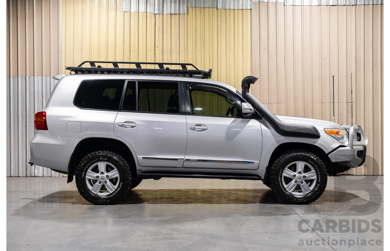 6/2012 Toyota Landcruiser Sahara (4x4) VDJ200R 4d Wagon Silver Turbo Diesel V8 4.5L
