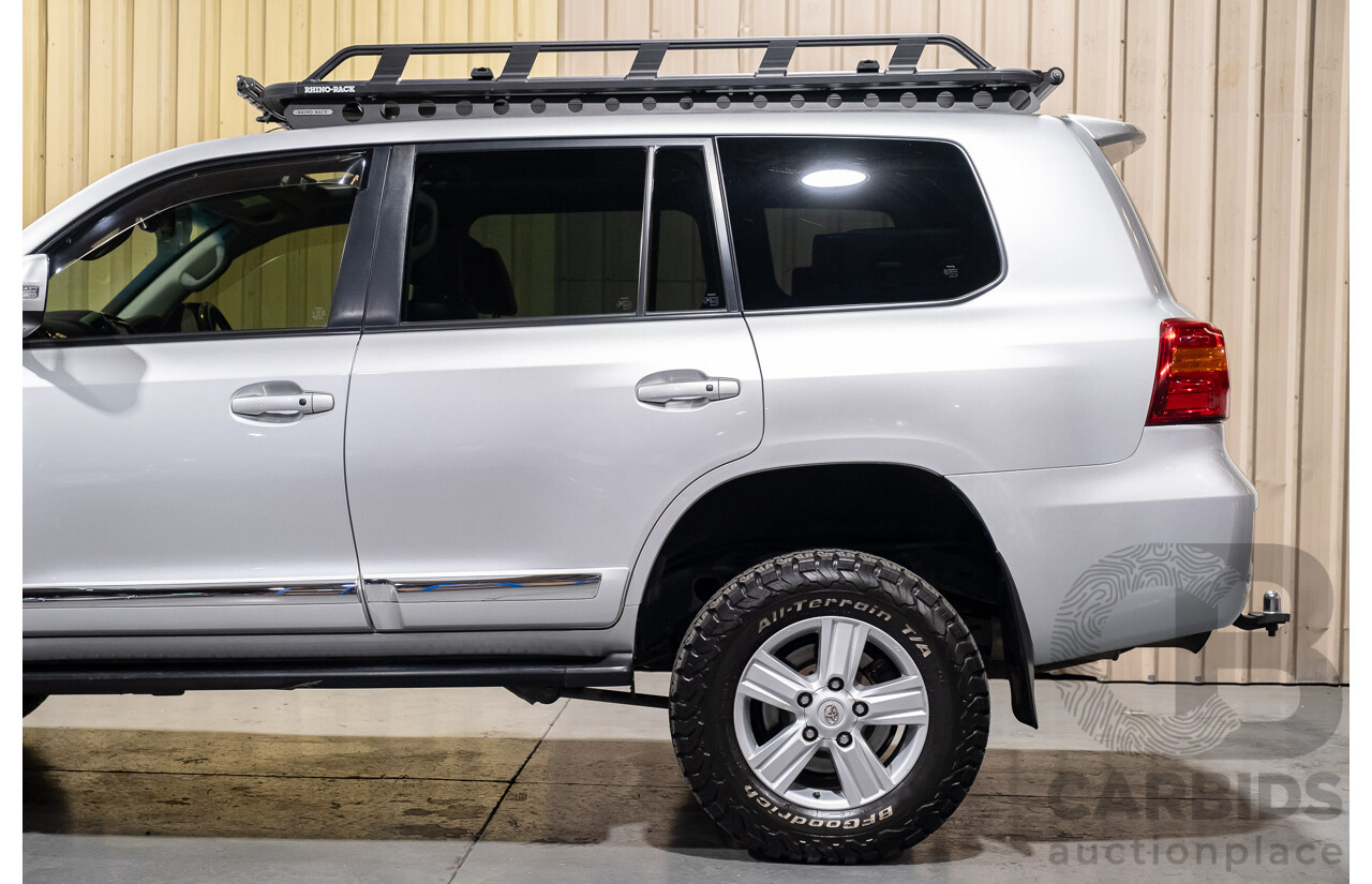 6/2012 Toyota Landcruiser Sahara (4x4) VDJ200R 4d Wagon Silver Turbo Diesel V8 4.5L