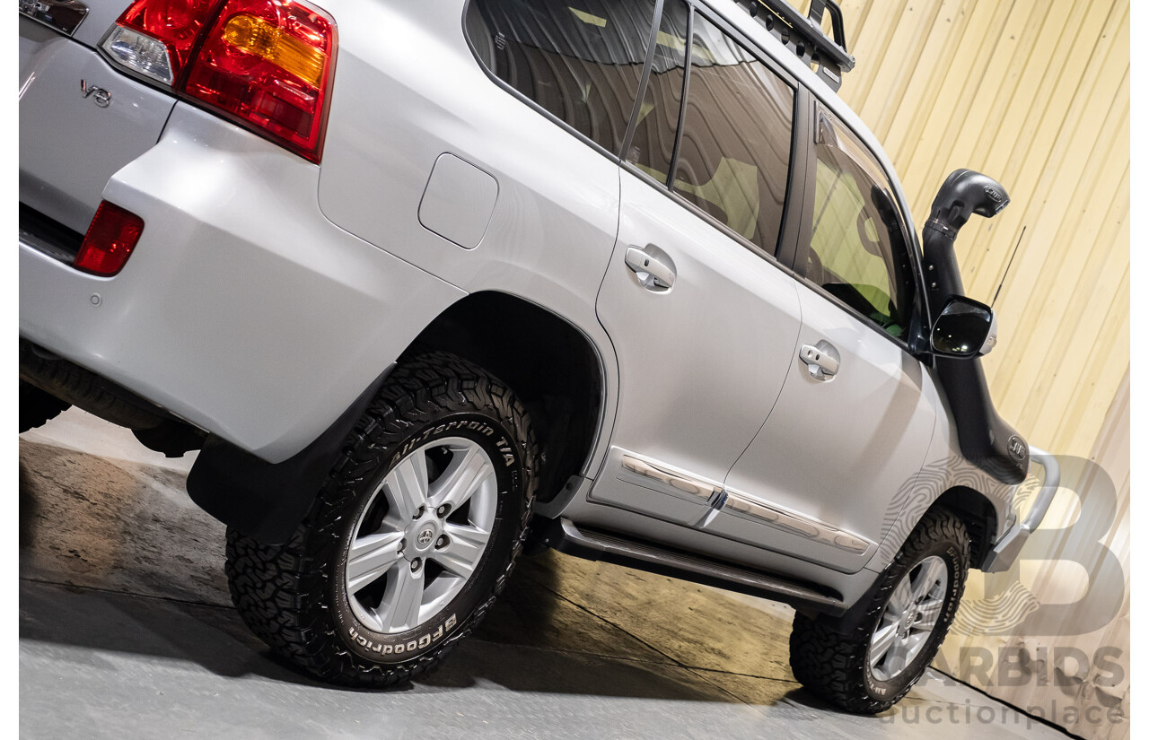 6/2012 Toyota Landcruiser Sahara (4x4) VDJ200R 4d Wagon Silver Turbo Diesel V8 4.5L