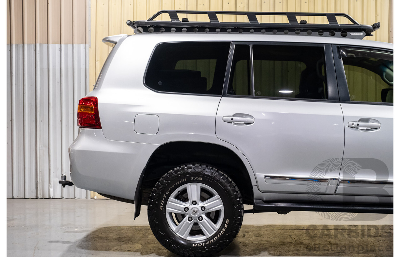 6/2012 Toyota Landcruiser Sahara (4x4) VDJ200R 4d Wagon Silver Turbo Diesel V8 4.5L