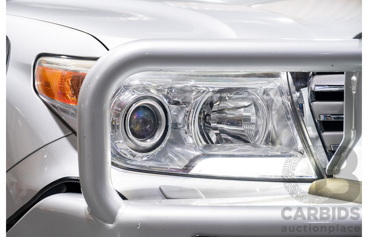 6/2012 Toyota Landcruiser Sahara (4x4) VDJ200R 4d Wagon Silver Turbo Diesel V8 4.5L