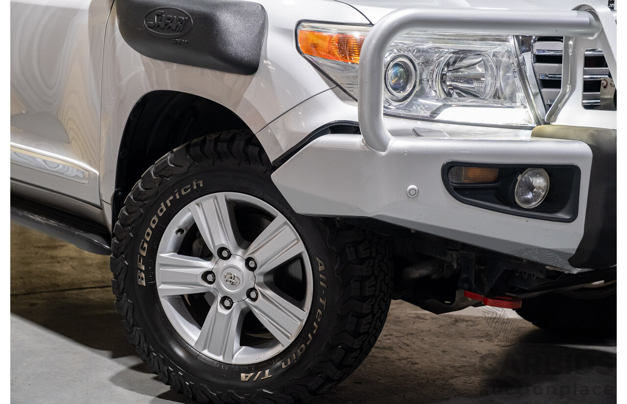 6/2012 Toyota Landcruiser Sahara (4x4) VDJ200R 4d Wagon Silver Turbo Diesel V8 4.5L