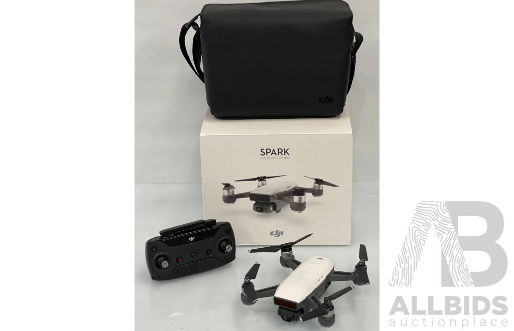 DJI Spark Fly More Combo Drone