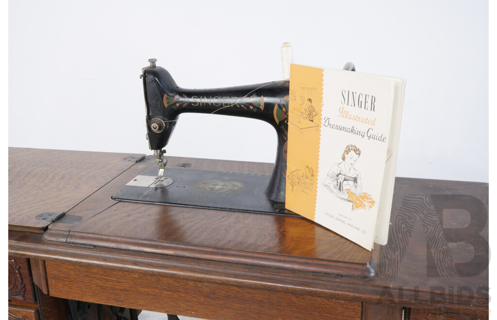 Antique Treadle Singer Sewing Machine Model 66