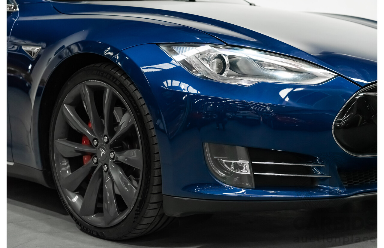 9/2015 Tesla Model S P85D (AWD) 4d Hatchback Deep Blue Metallic - Dedicated Electric with Insane Mode