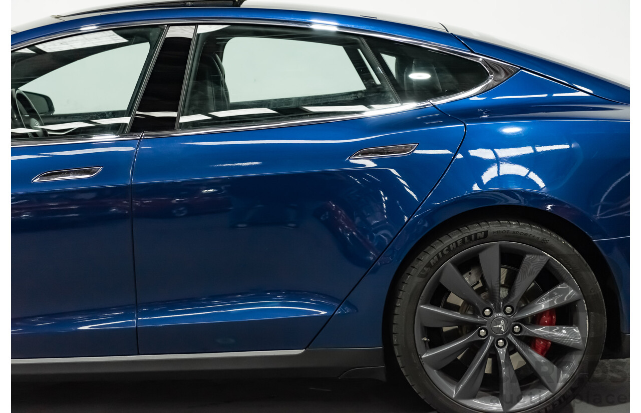 9/2015 Tesla Model S P85D (AWD) 4d Hatchback Deep Blue Metallic - Dedicated Electric with Insane Mode