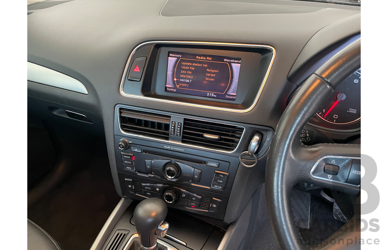 3/2011 Audi Q5 2.0 TFSI Quattro 8R MY11 4d Wagon Silver 2.0L