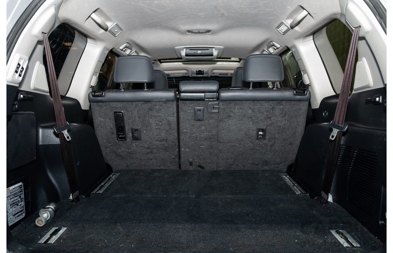 02/2017 Toyota Landcruiser Prado Kakadu (4x4) GDJ150R MY17 4d Wagon Premium Silver Turbo Diesel 2.8L - 7 Seater