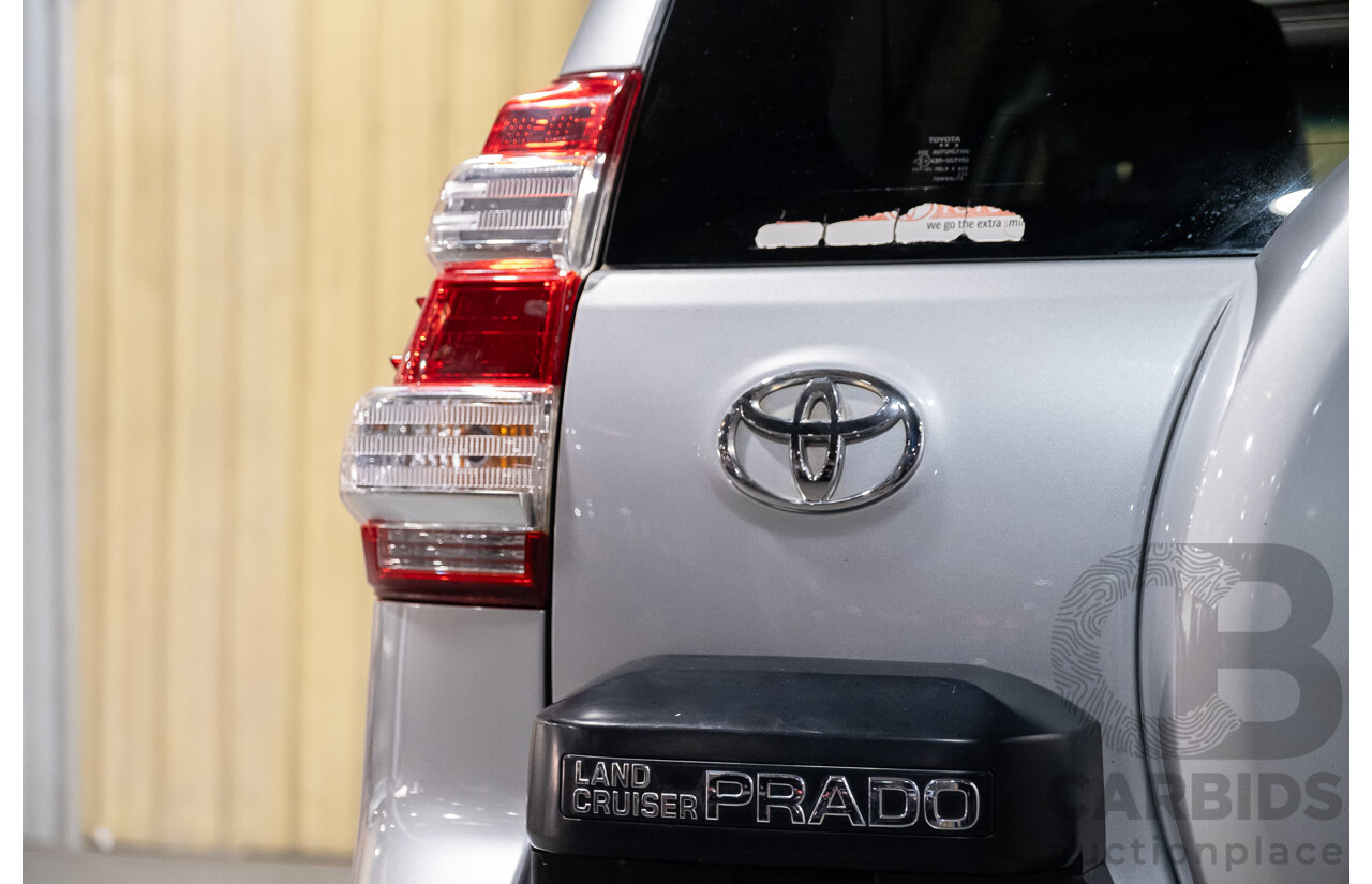 02/2017 Toyota Landcruiser Prado Kakadu (4x4) GDJ150R MY17 4d Wagon Premium Silver Turbo Diesel 2.8L - 7 Seater