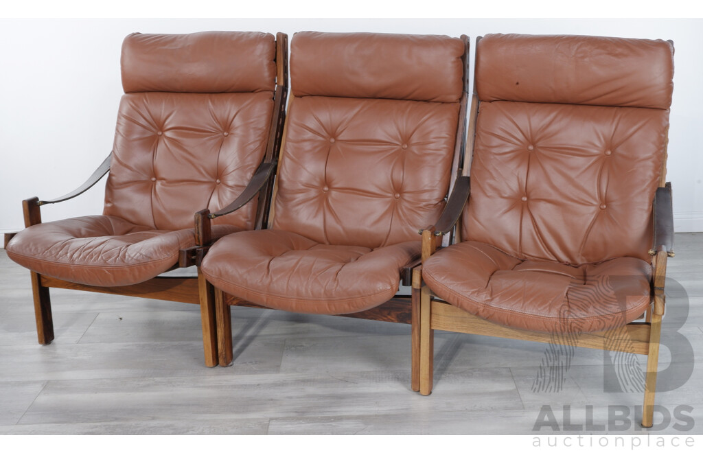 Good Mid Century Festiva Three Piece Modular Lounge with Button Tan Leather Upholstery