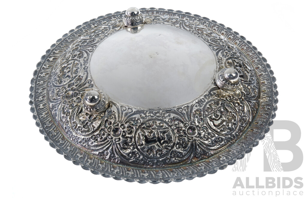 Lovely Vintage Asian Silver Footed Bowl with Repousse Decoration, 234g