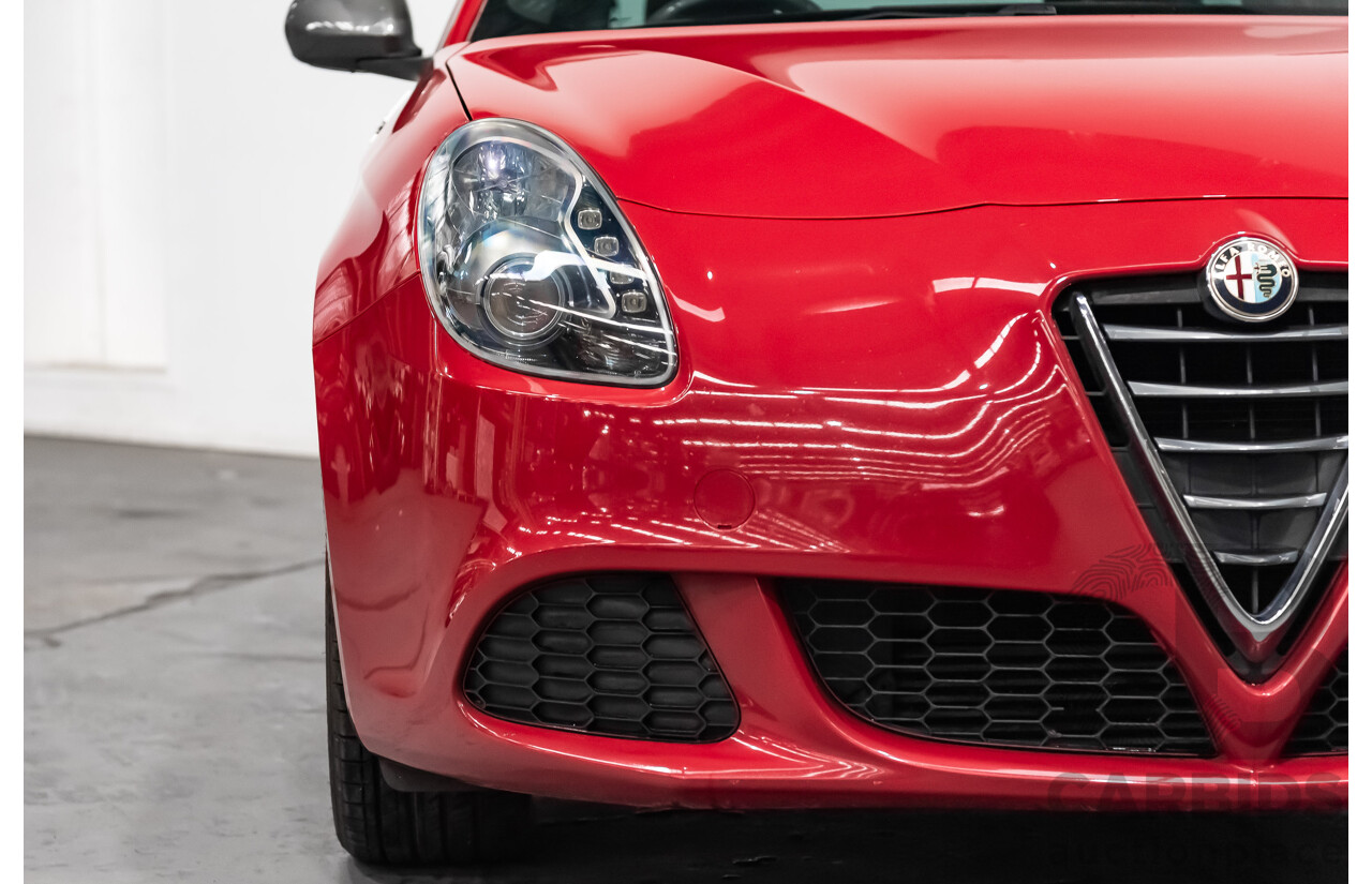 12/2015 Alfa Romeo Giulietta Sprint Limited Edition MY16 5d Hatchback Red Turbo 1.4L