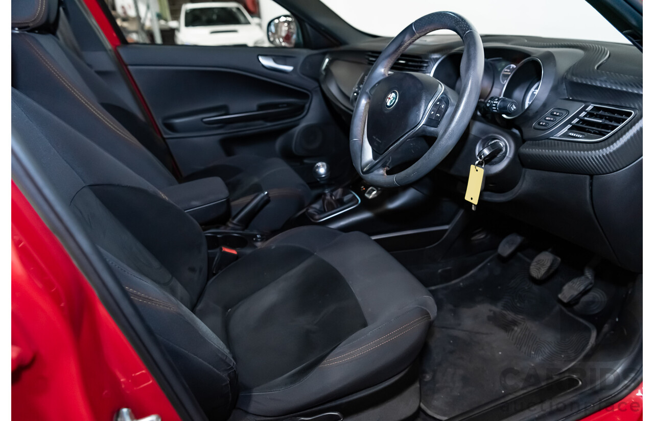 12/2015 Alfa Romeo Giulietta Sprint Limited Edition MY16 5d Hatchback Red Turbo 1.4L