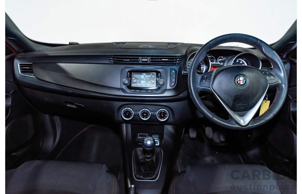 12/2015 Alfa Romeo Giulietta Sprint Limited Edition MY16 5d Hatchback Red Turbo 1.4L