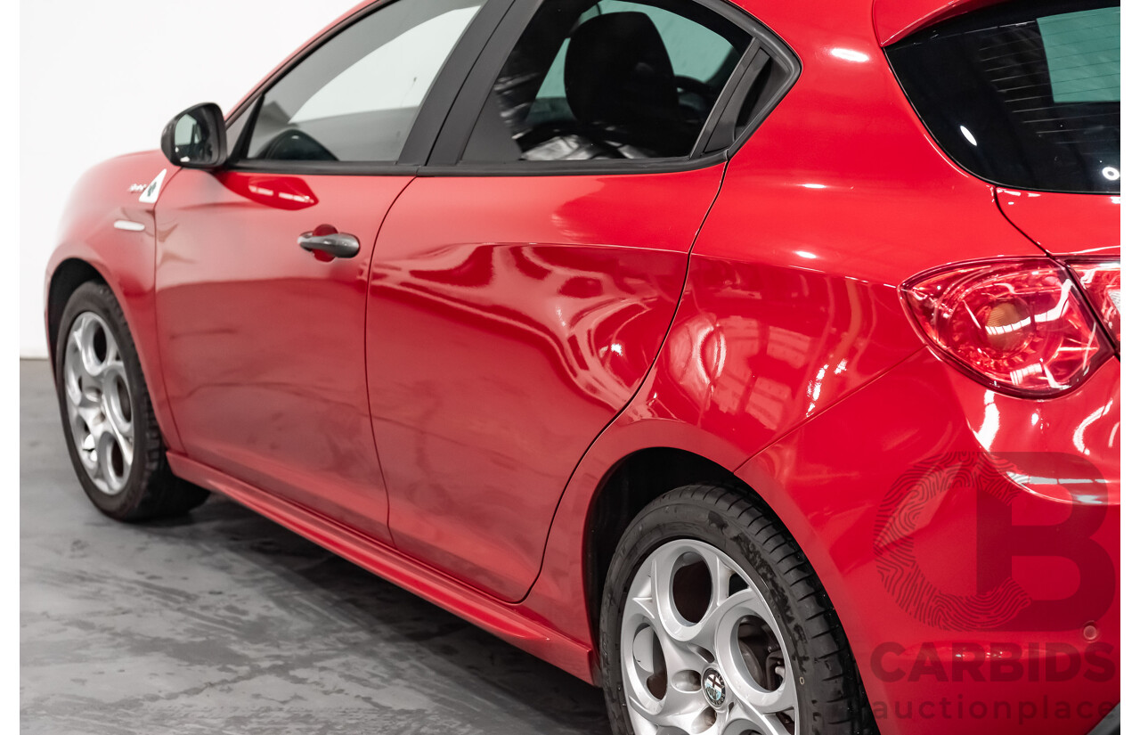 12/2015 Alfa Romeo Giulietta Sprint Limited Edition MY16 5d Hatchback Red Turbo 1.4L
