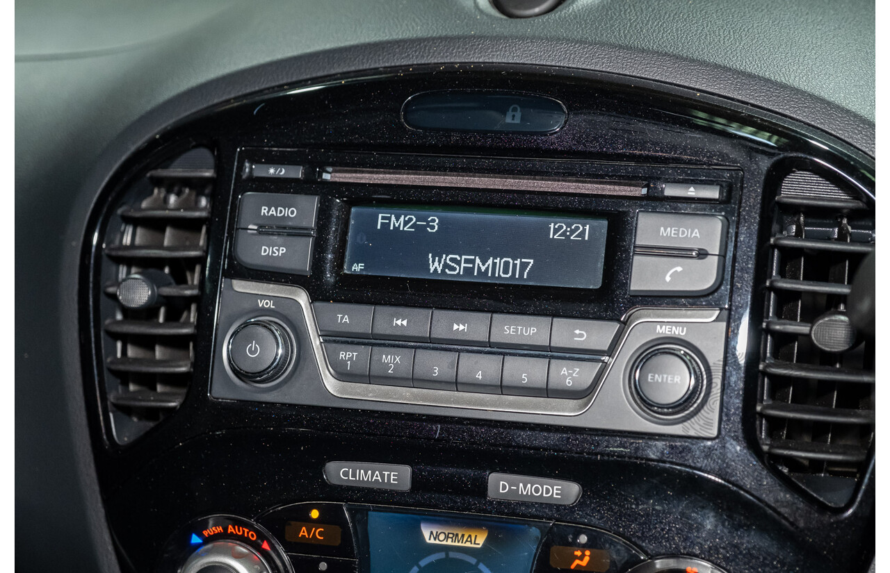 11/2015 Nissan Juke ST (fwd) F15 4d Wagon Silver 1.6L
