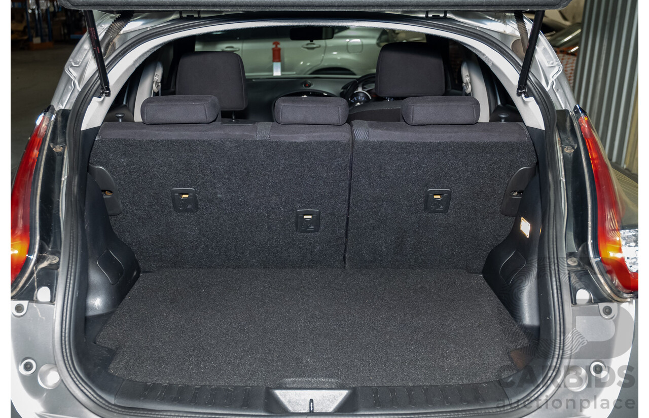 11/2015 Nissan Juke ST (fwd) F15 4d Wagon Silver 1.6L