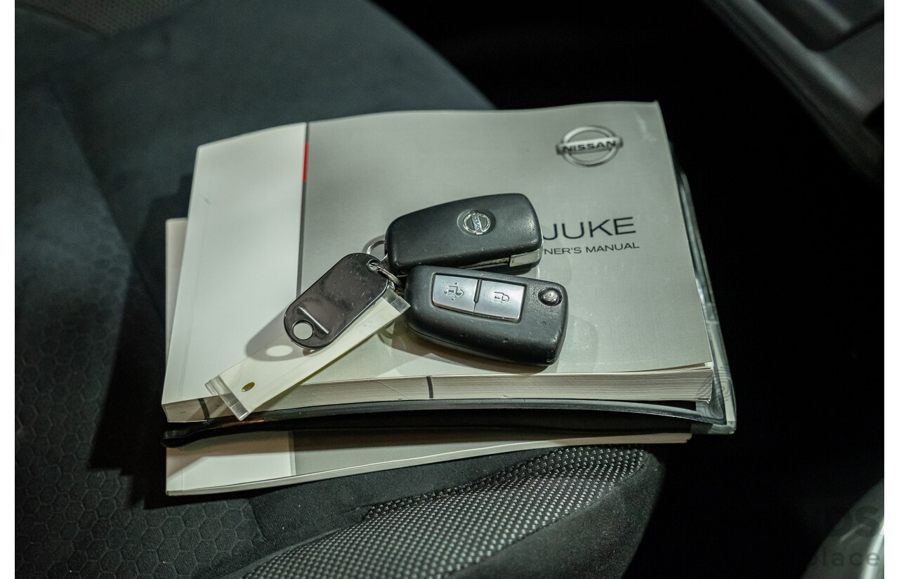 11/2015 Nissan Juke ST (fwd) F15 4d Wagon Silver 1.6L