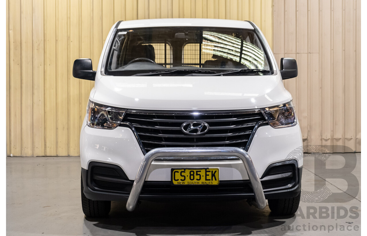 9/2018 Hyundai iLoad TQ-V MY19 (TQ4) 4d Van White Turbo Diesel 2.5L