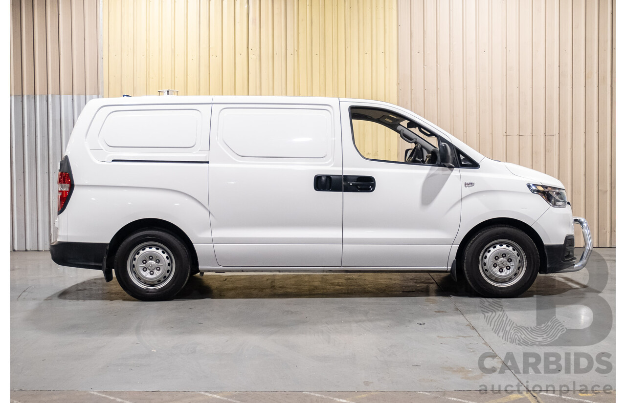 9/2018 Hyundai iLoad TQ-V MY19 (TQ4) 4d Van White Turbo Diesel 2.5L
