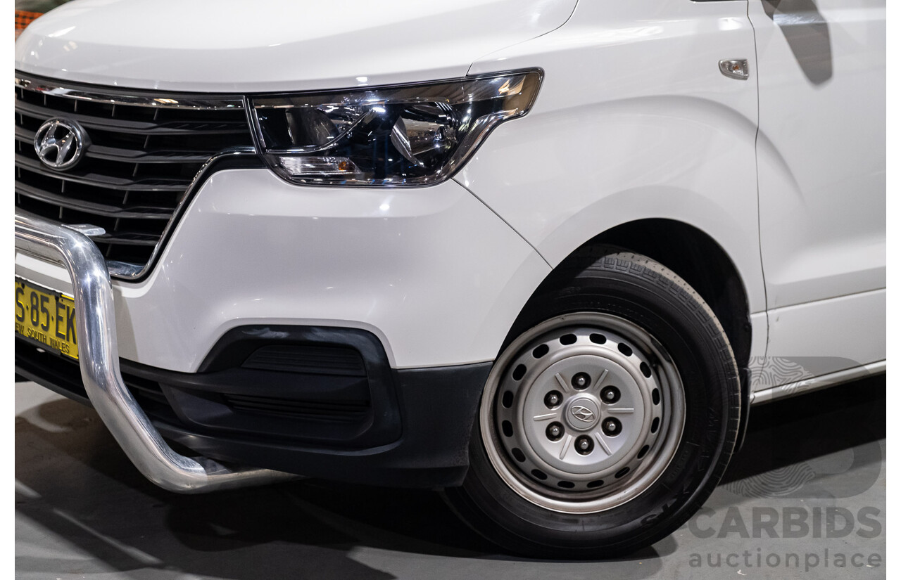 9/2018 Hyundai iLoad TQ-V MY19 (TQ4) 4d Van White Turbo Diesel 2.5L