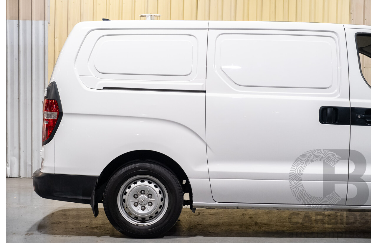 9/2018 Hyundai iLoad TQ-V MY19 (TQ4) 4d Van White Turbo Diesel 2.5L