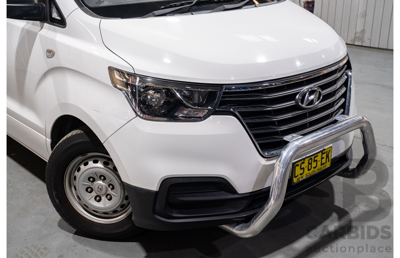 9/2018 Hyundai iLoad TQ-V MY19 (TQ4) 4d Van White Turbo Diesel 2.5L