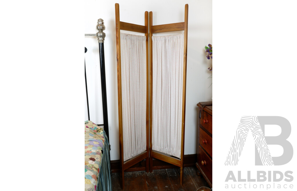 Vintage Stained Pine and Linen Screen